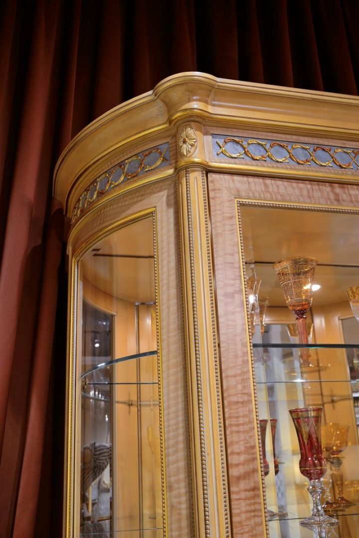 1440 Display Cabinet, Ezio Bellotti