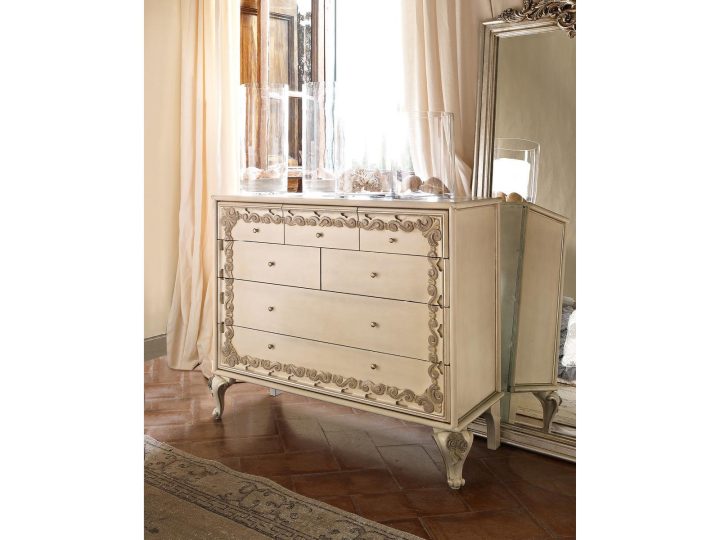 Angelica Chest Of Drawers, Volpi