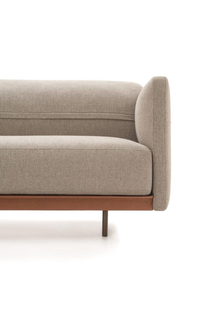 Arlott High Sofa, Ditre Italia