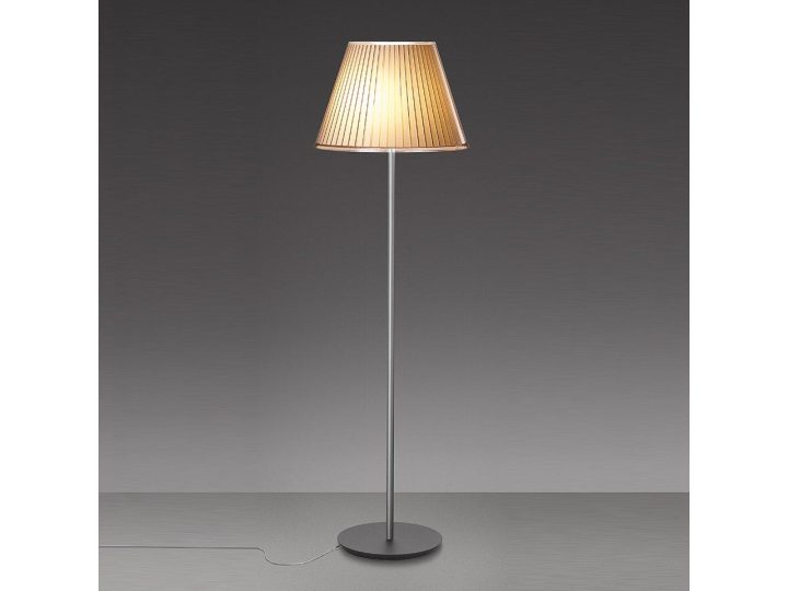 Choose Mega Floor Lamp, Artemide