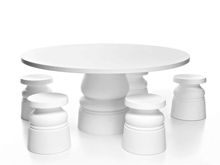 Container New Antiques Round 160 180 Table, Moooi
