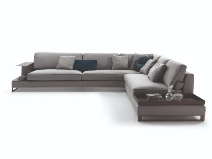 Davis Top Flat Sofa, Frigerio