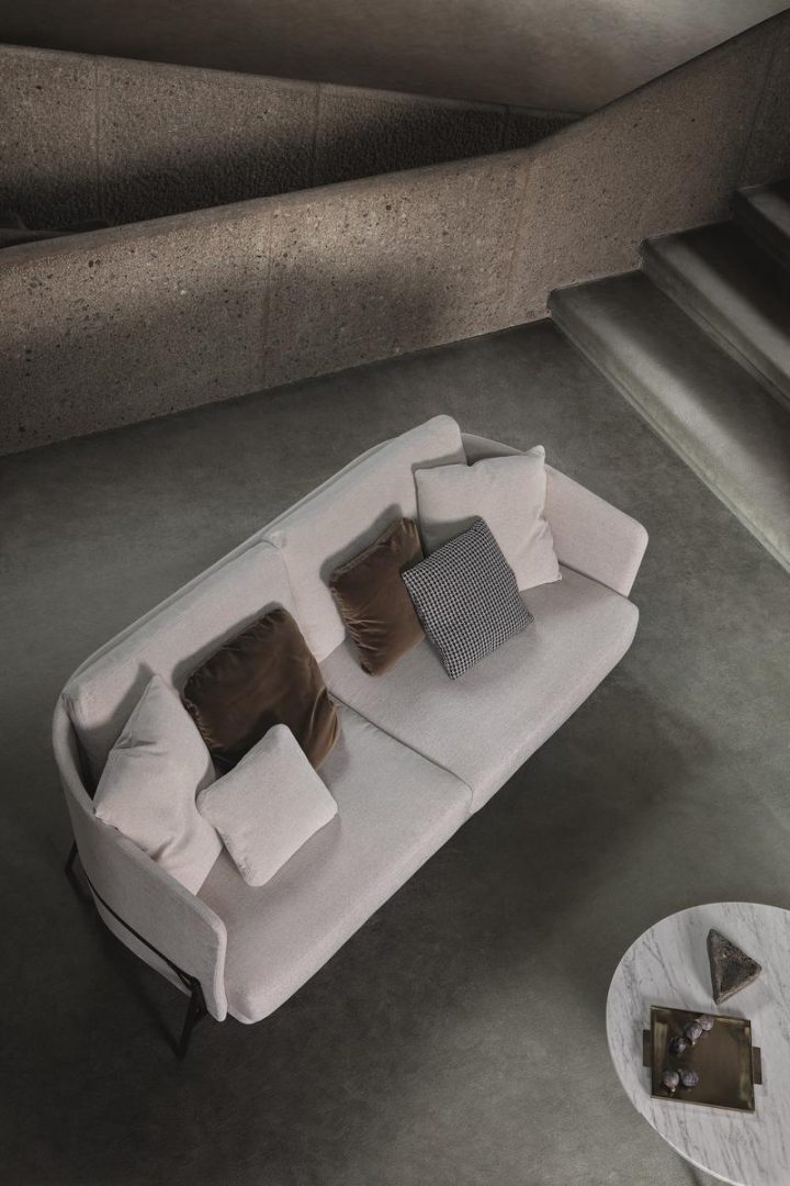 Deep Cradle Sofa, Arflex