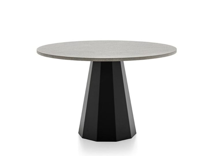 Dix Table, Connubia