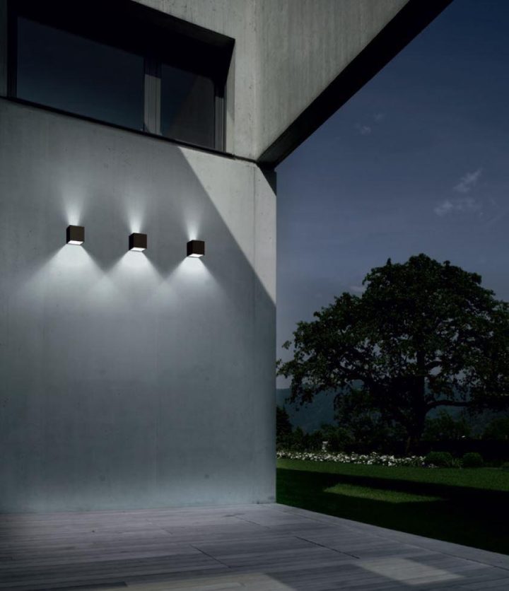 Draco Outdoor Wall Lamp, Panzeri