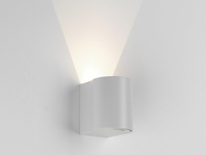 Dunbar 100 Outdoor Wall Lamp, Astro Lighting