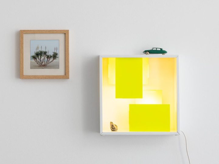 Fato Bicolor Wall Lamp, Artemide