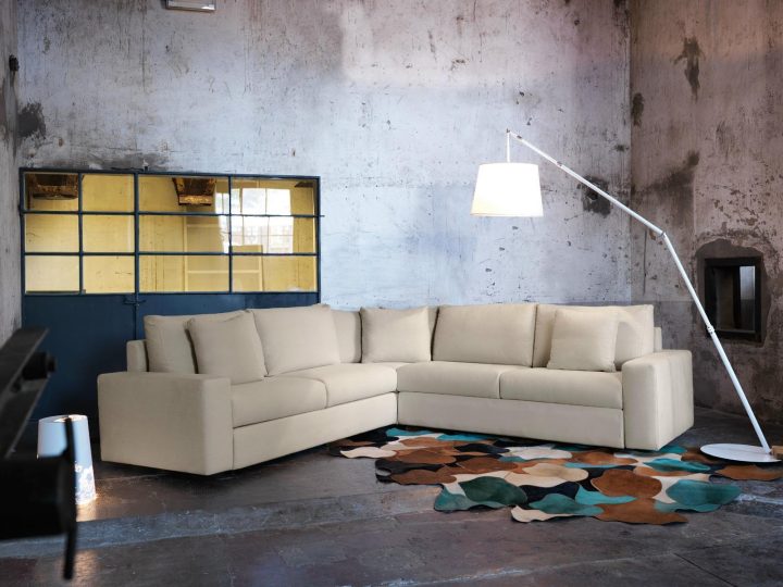 Glenn Sofa, Domingo Salotti