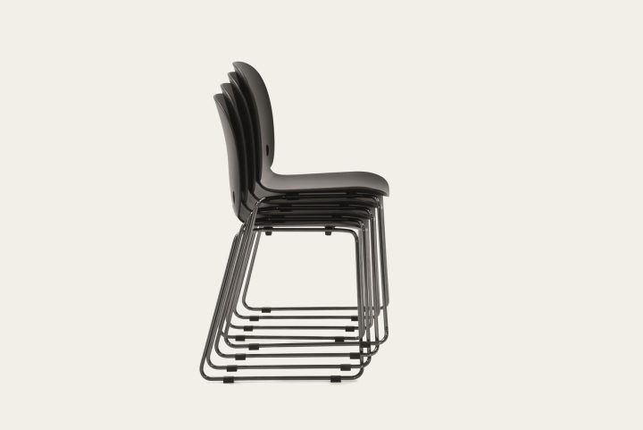 Intro Chair, Pianca