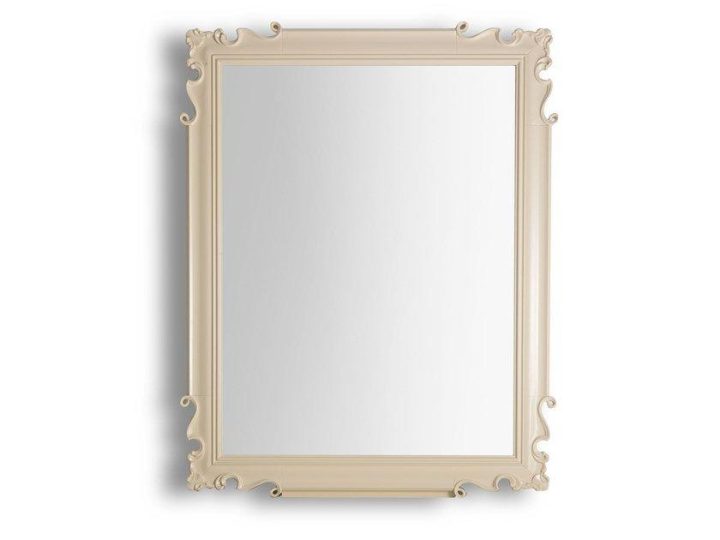 Juliette Mirror, Corte Zari