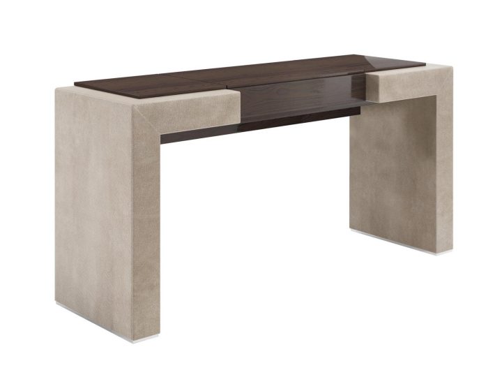 Kandy Console, Capital Collection
