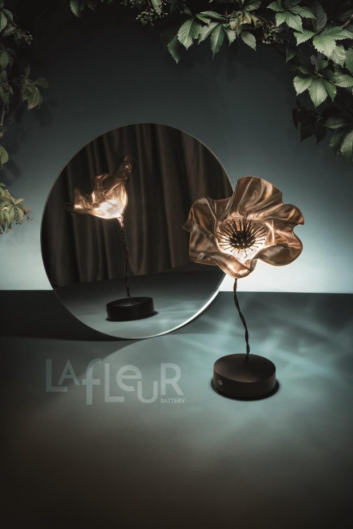Lafleur Table Lamp, Slamp