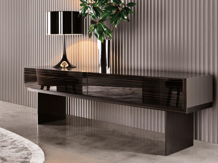 Lang Consolle Console, Minotti