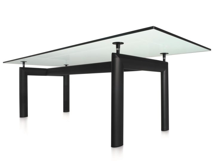 Lc6 Table, Cassina