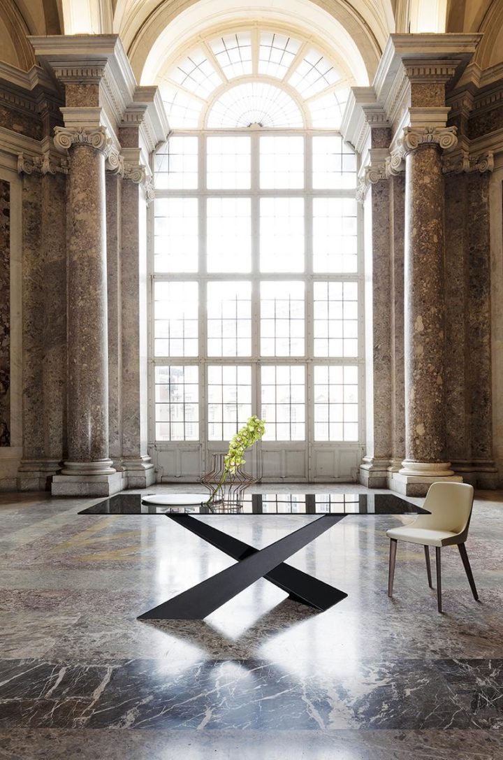 Living Graphite & Smoked Crystal Table, Riflessi