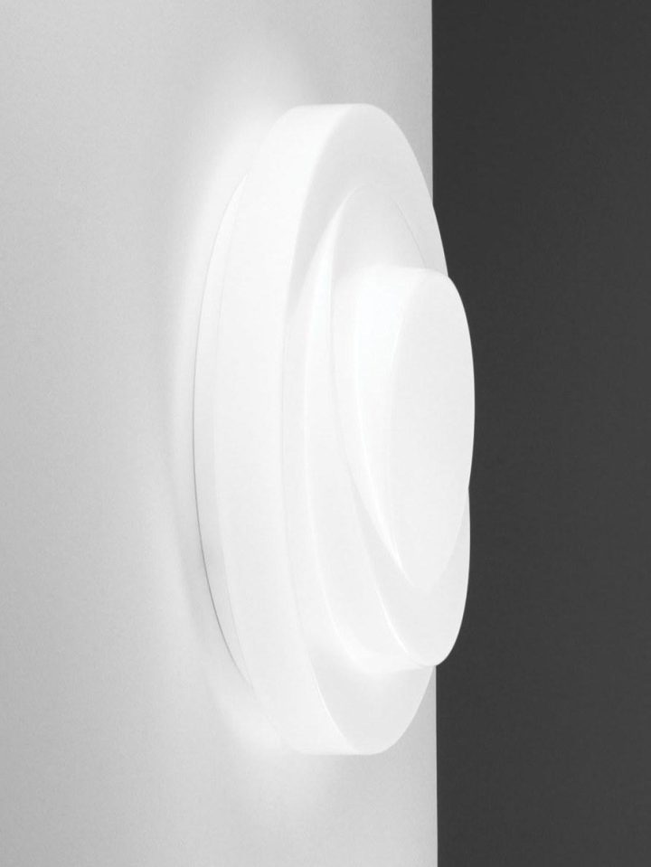 Loop Line P Pl32 Wall Lamp, Leucos