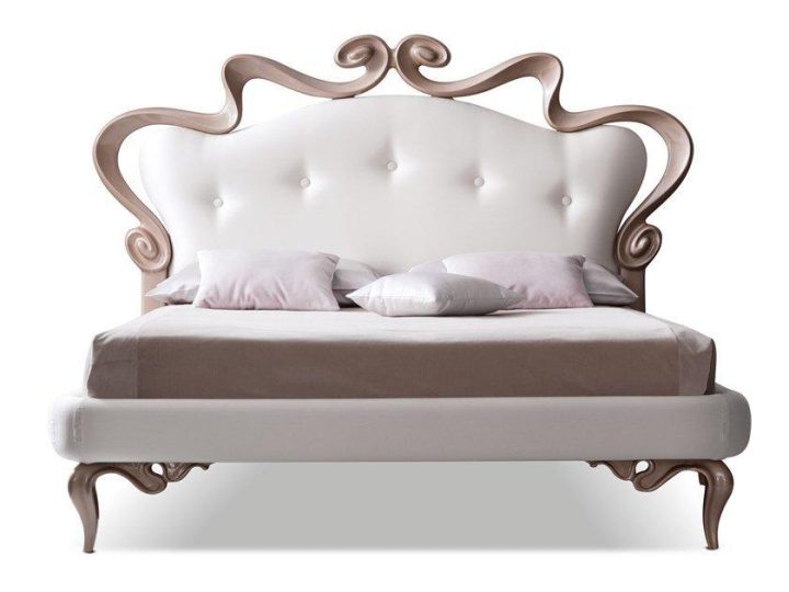 Melissa Bed, Corte Zari