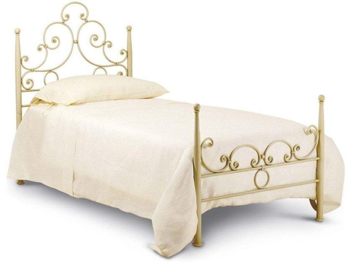 Nuvola Bed, Cantori