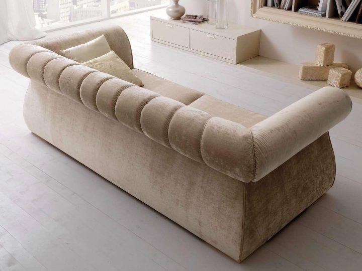 Odra Sofa, Corte Zari