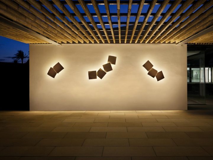 Origami Outdoor Wall Lamp, Vibia