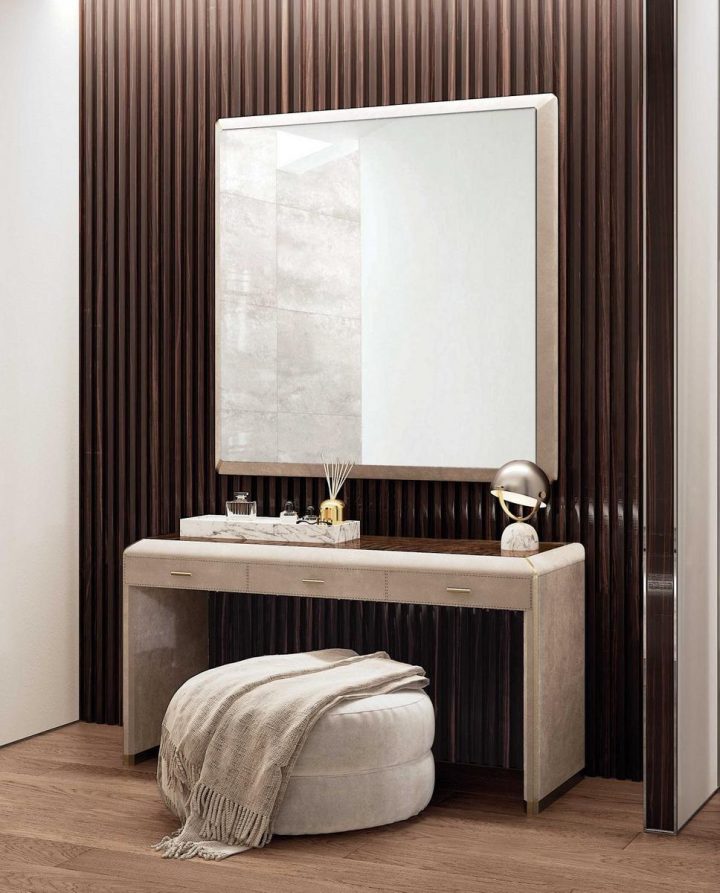 Orion Q Mirror, Capital Collection