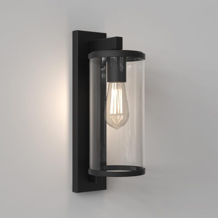 Pimlico 400 Outdoor Wall Lamp, Astro Lighting