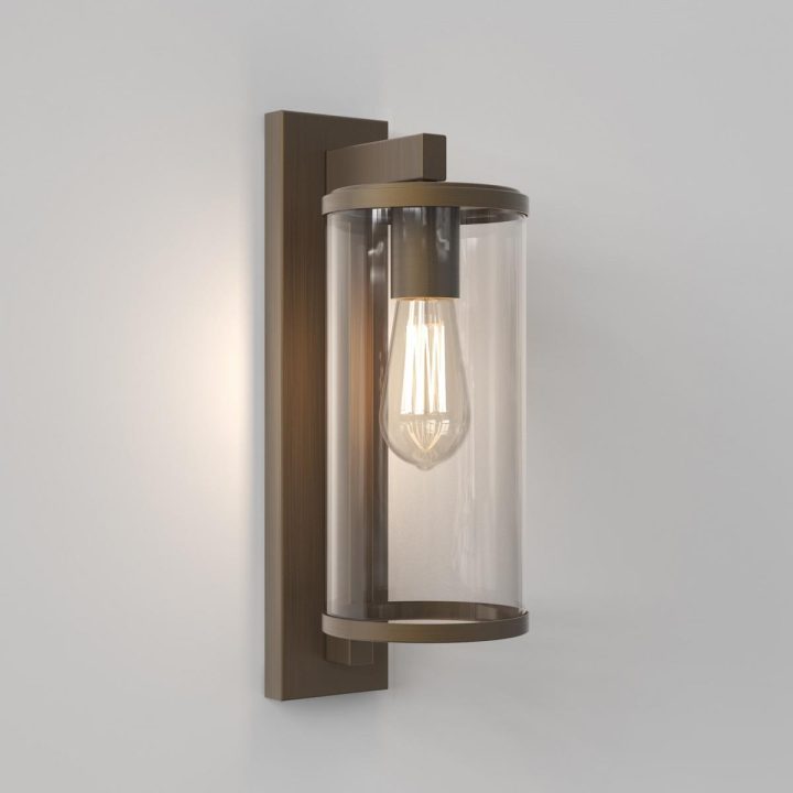 Pimlico 400 Outdoor Wall Lamp, Astro Lighting