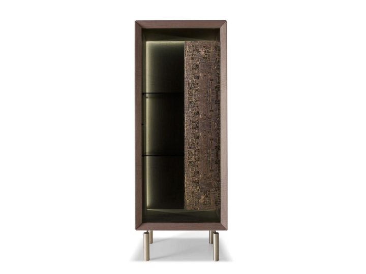 Quadro Display Cabinet, Grilli