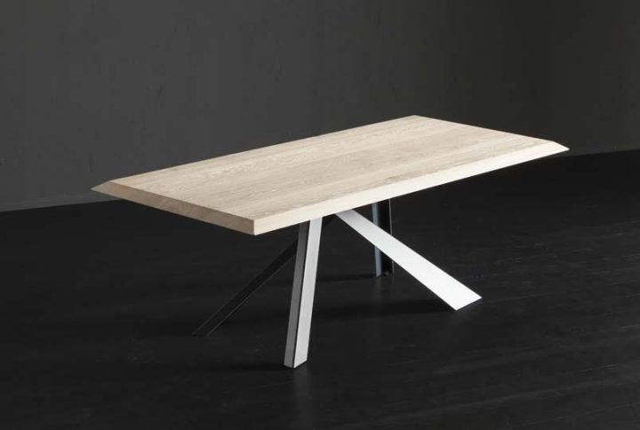 Rio + Metal Table, Altacorte