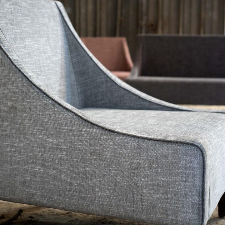 Sikka Sofa, Domingo Salotti