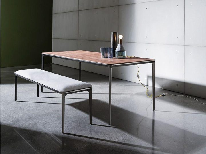 Slim Wood Table, Sovet