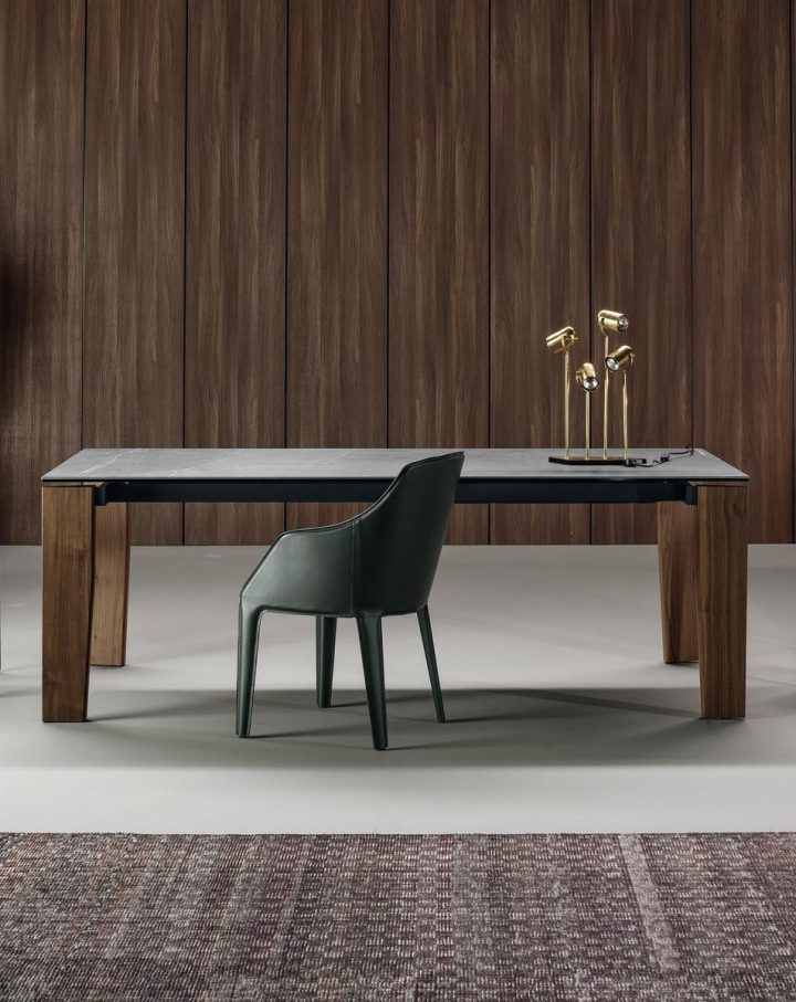 Truly Table, Bonaldo