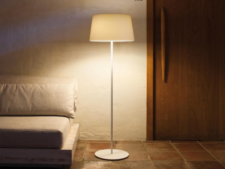 Warm 4906 Floor Lamp, Vibia