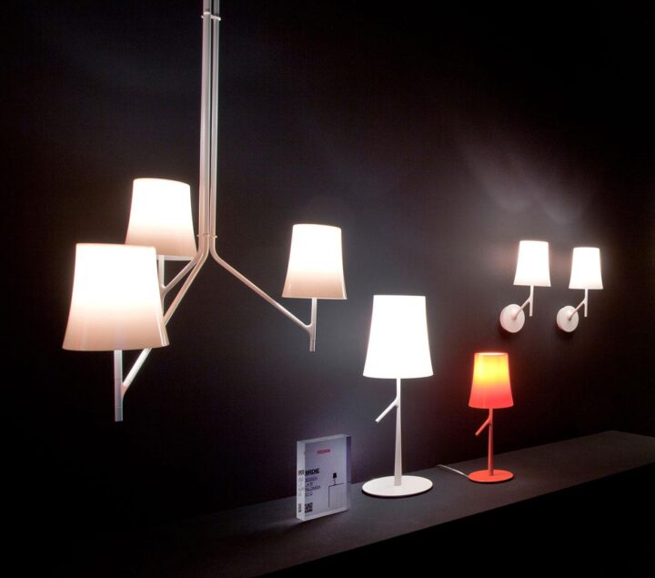 Birdie - acrylic pendant lamp | Foscarini