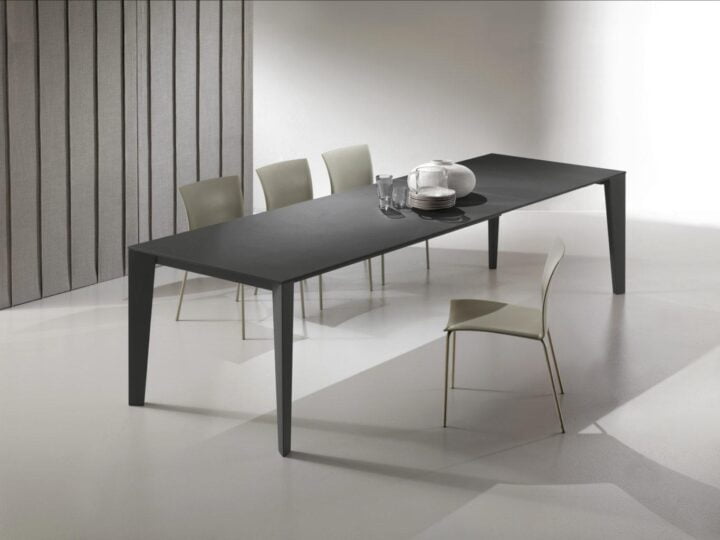 Cruz - square tempered glass table | Bontempi