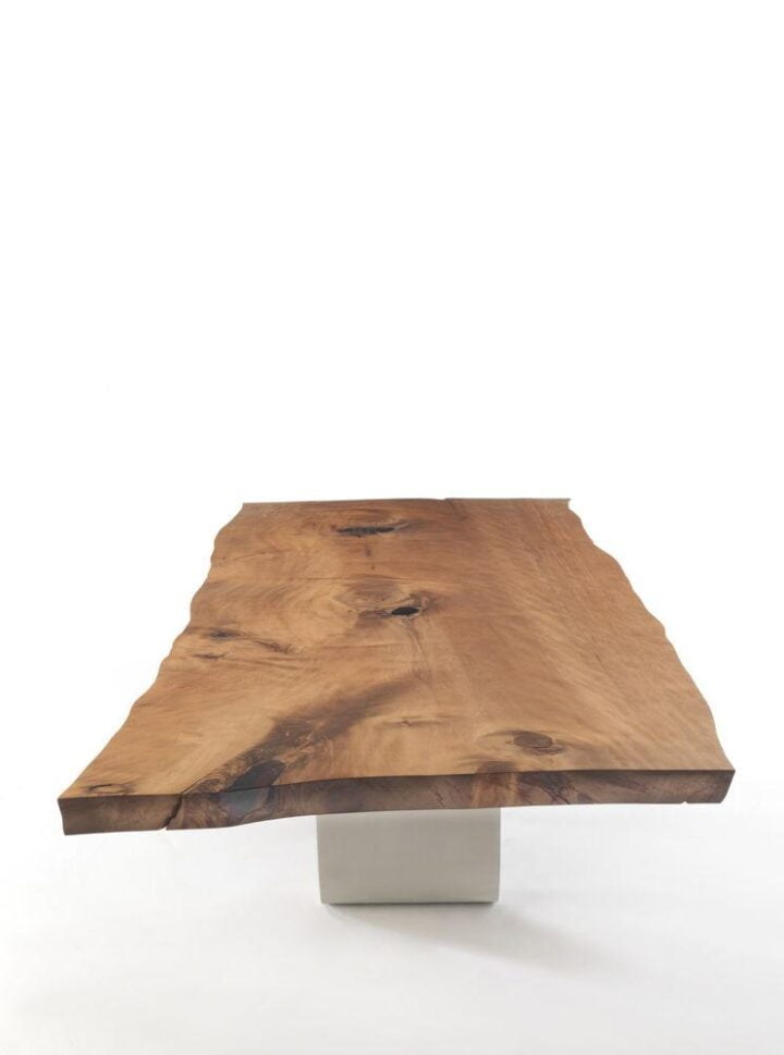 Kauri - rectangular solid wood table | Riva 1920