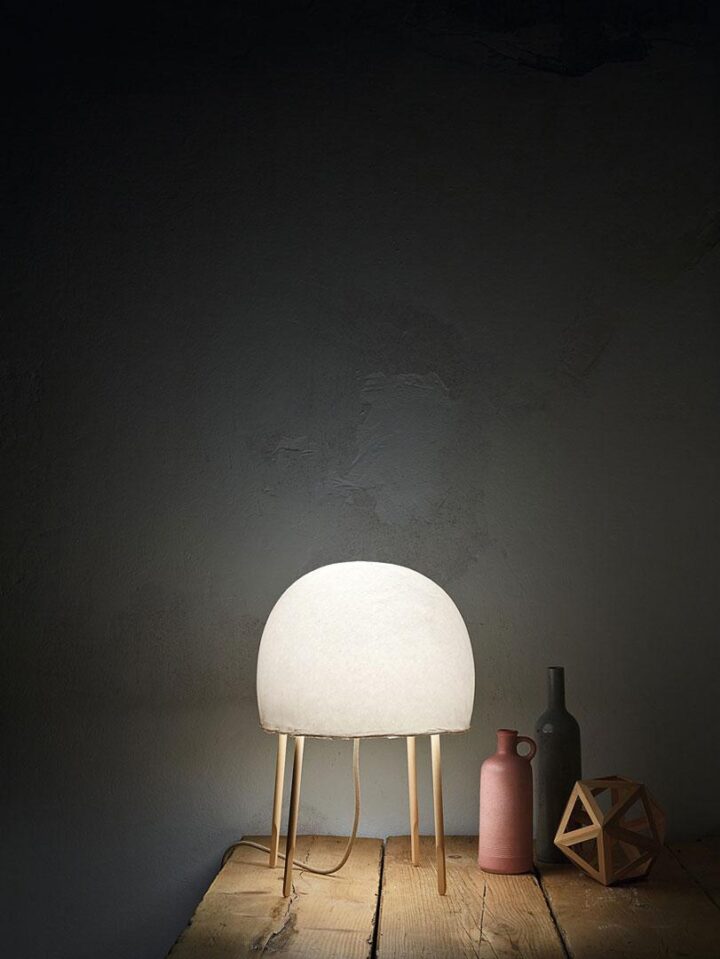 Kurage - japanese paper table lamp | Foscarini