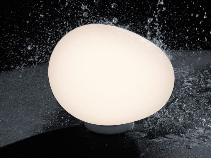 Poly Gregg - plastic table lamp | Foscarini