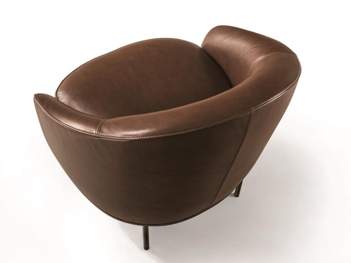 Lloyd - velvet armchair | Longhi