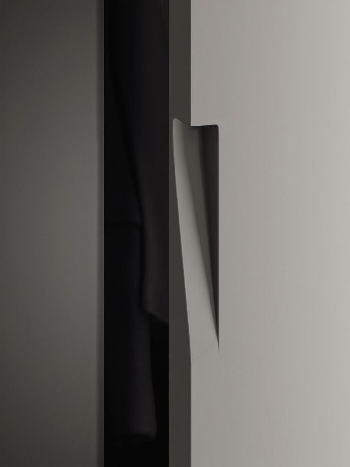 Sliver - modular lacquered wardrobe with doors | ALF Dafre