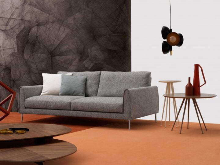 Vega - curved leather sofa | Alberta Salotti