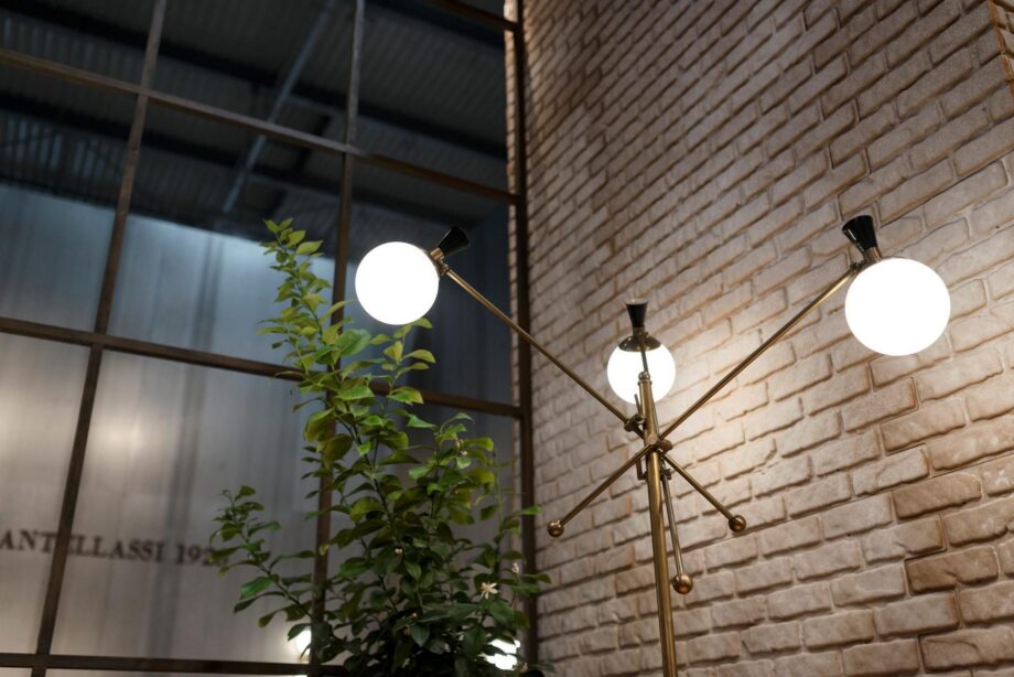 Igloo Floor Lamp Mantellassi 1926
