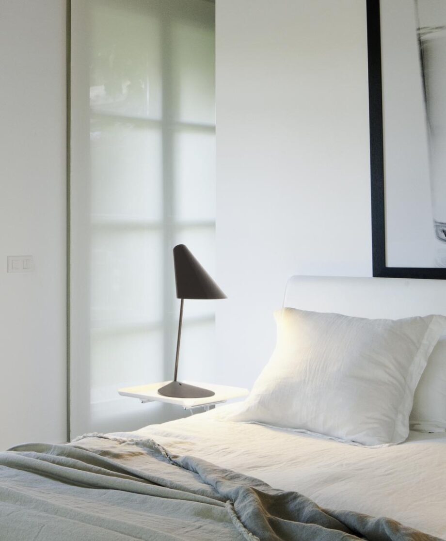 I.cono 0700 Table Lamp Vibia
