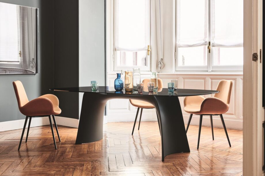 Moonlight Table Midj