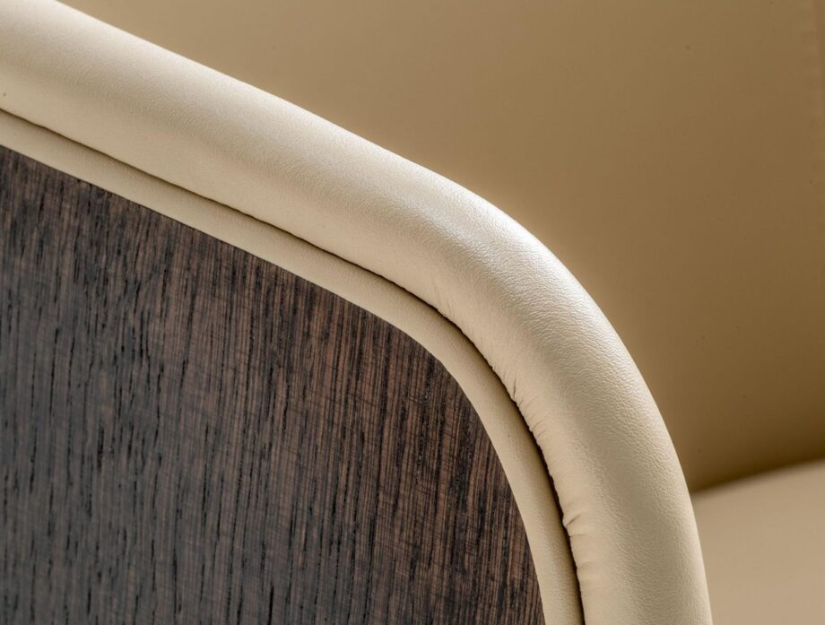 Allure 737 Easy Chair Pedrali