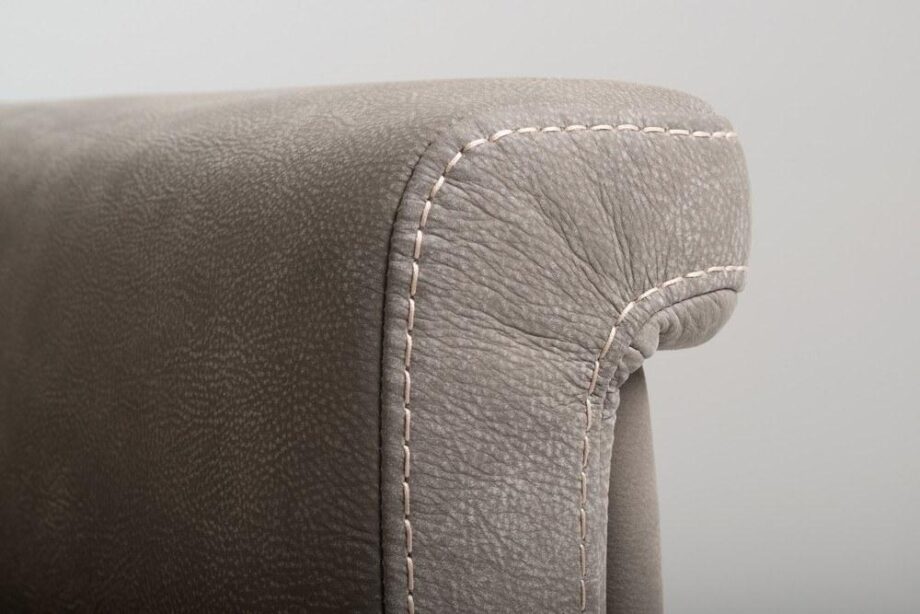 Strike Sofa Mantellassi 1926
