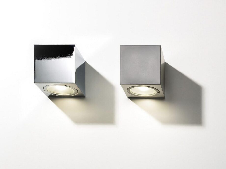 Edge Outdoor Wall Lamp Olev