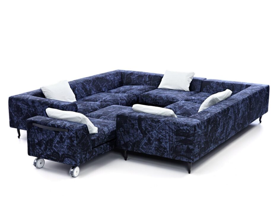 Zliq Island Sofa Moooi
