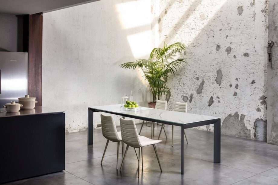 Apollo Table Midj
