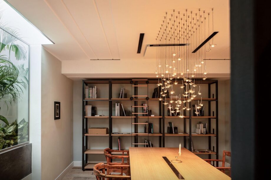 Jackie O Chandelier 15 / 20 / 24 Pendant Lamp Catellani Smith